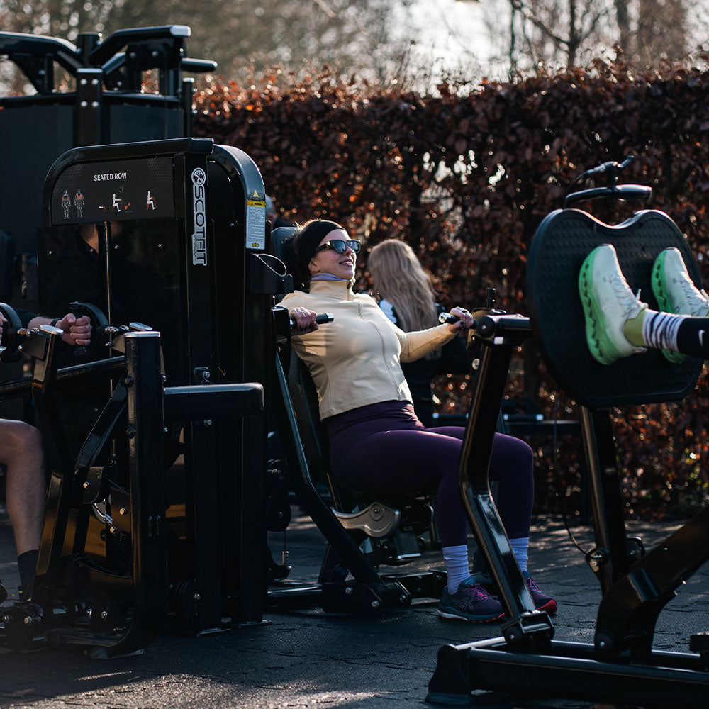 Training der HYRAYSE-Community im Outdoor Gym